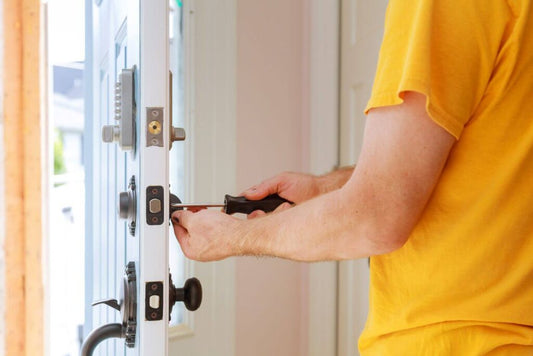 door lock repairing