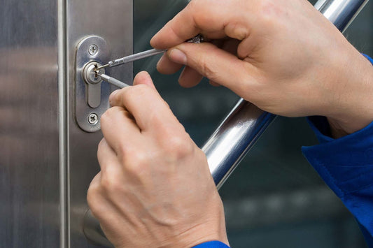 Door opening locksmith